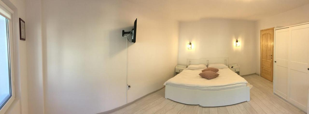 Patricia Apartment Sinaia Buitenkant foto